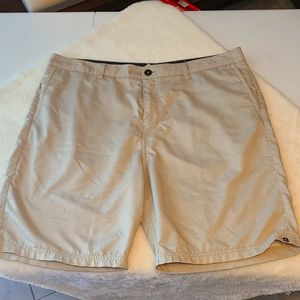 Quicksilver Men's Athletic Dress Shorts Color Tan Size 40
